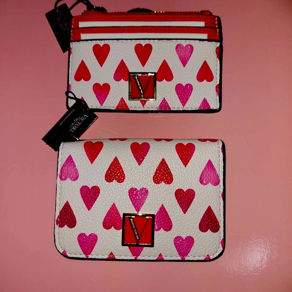 Victoria's Secret Accessories - Victoria secret Matching Cardcase NWT
